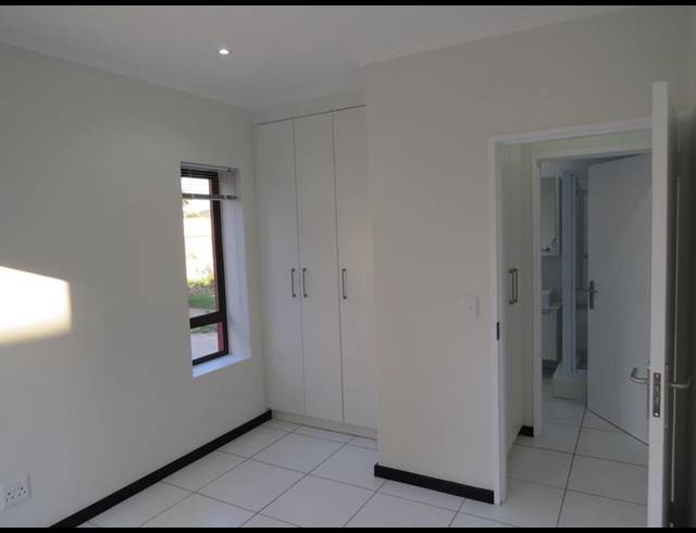 1 BEDROOM APARTMENT FOR SALE IN BARBEQUE DOWNS
